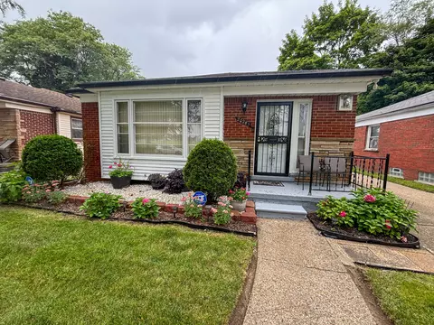 20285 Grandville Ave, Detroit, MI 48219