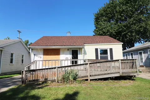 5908 Katherine St, Taylor, MI 48180