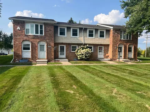 2661 Kingstowne Dr, Commerce, MI 48390