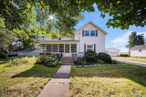 433 N Monroe St, Blissfield, MI 49228