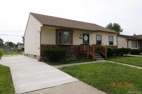 114 E Grand, Highland Park, MI 48203