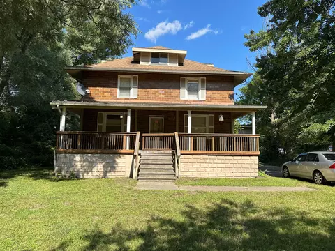 20543 Gudith Rd, Brownstown, MI 48183