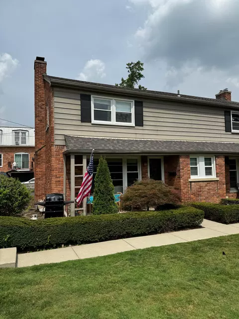 593 N Old Woodward Ave, Birmingham, MI 48009