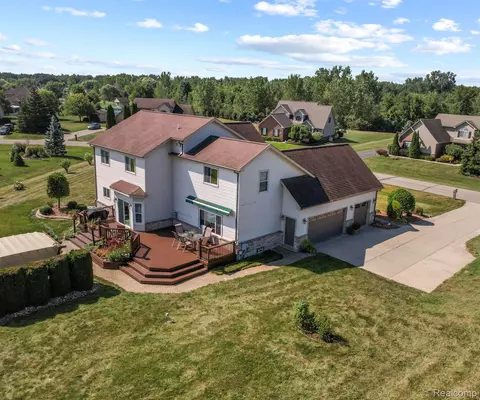 35842 Stream View Dr, Huron, MI 48164