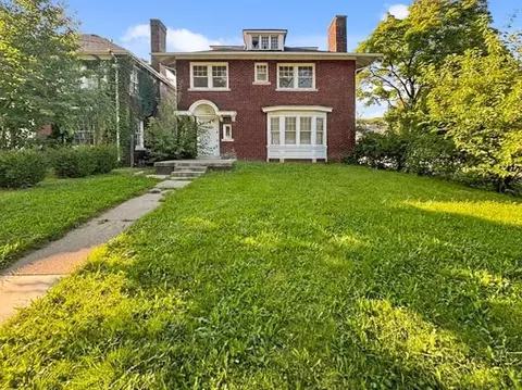1604 Longfellow St, Detroit, MI 48206