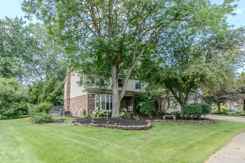 11985 Leighwood Dr, Plymouth, MI 48170