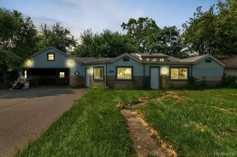7268 Chalmers Ave, Warren, MI 48091