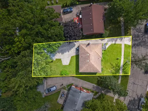 1461 Haynes St, Birmingham, MI 48009