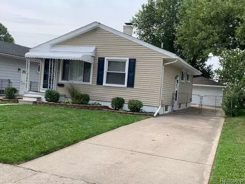 7220 Dudley St, Taylor, MI 48180