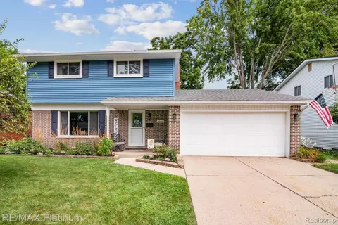 36616 Grandon St, Livonia, MI 48150