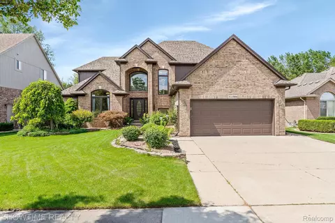 51099 Ace Dr, Macomb, MI 48042