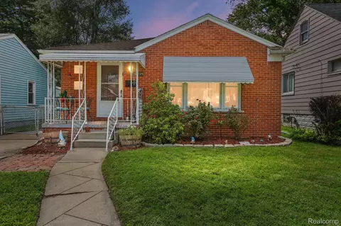 23729 Couzens Ave, Hazel Park, MI 48030
