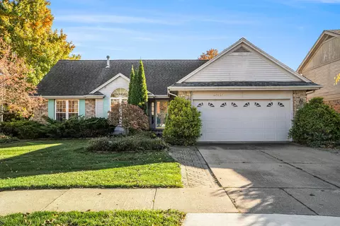46421 Swanmere Dr, Canton, MI 48187