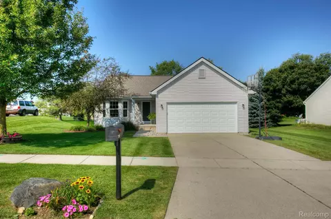 214 Chestnut Way, Linden, MI 48451