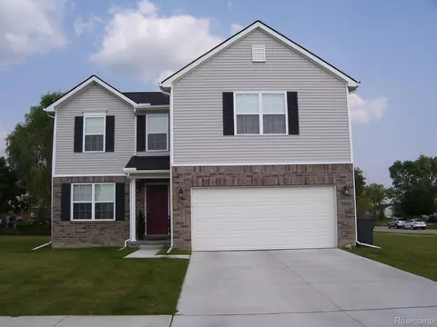 58086 Thomas Dr, New Haven, MI 48048