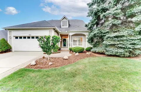 3603 Camden Crt Ct, Auburn Hills, MI 48326
