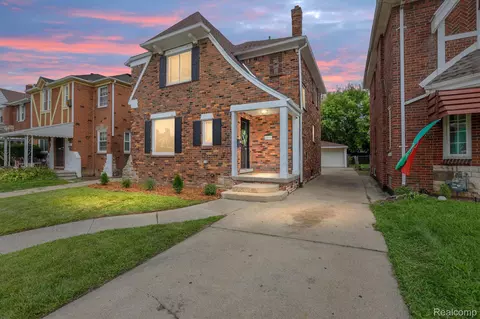18630 Ohio St, Detroit, MI 48221