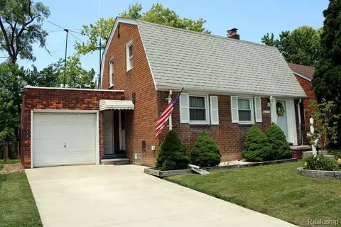 6514 Rosedale Blvd, Allen Park, MI 48101