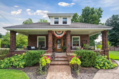 213 N Court St, Howell, MI 48843