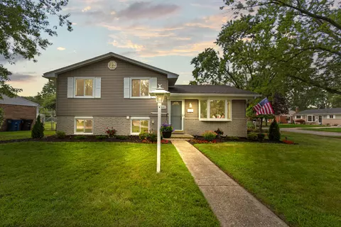 36693 Melton St, Westland, MI 48186