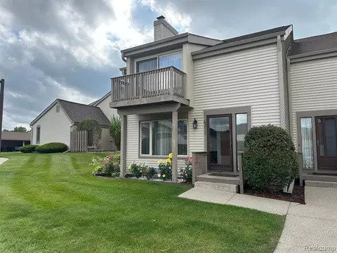 6311 Laurentian Ct, Flint, MI 48532