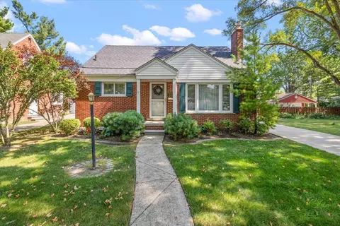 2808 Shenandoah Dr, Royal Oak, MI 48073