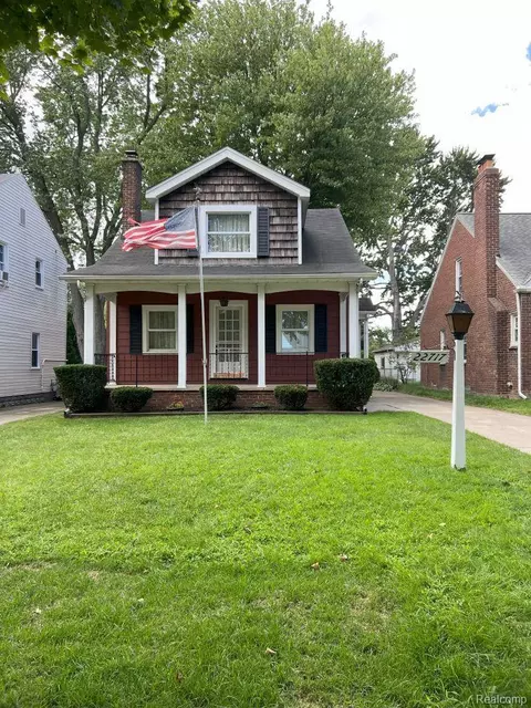 22717 Olmstead St, Dearborn, MI 48124