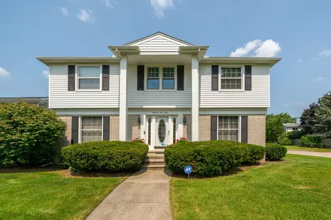 18412 Alta Vista Dr, Southfield, MI 48075