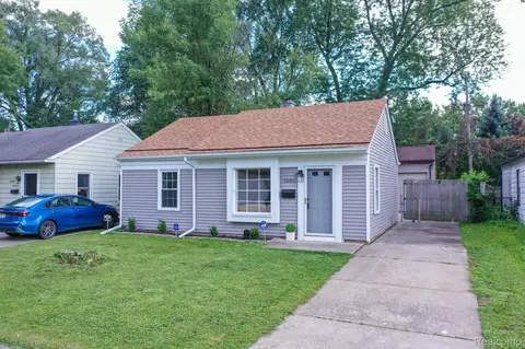 1580 Moorhouse St, Ferndale, MI 48220