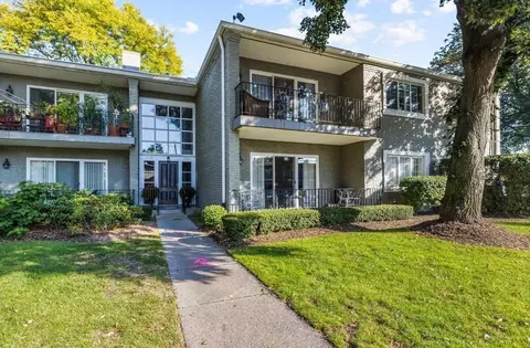 1111 N Old Woodward Ave #28, Birmingham, MI 48009