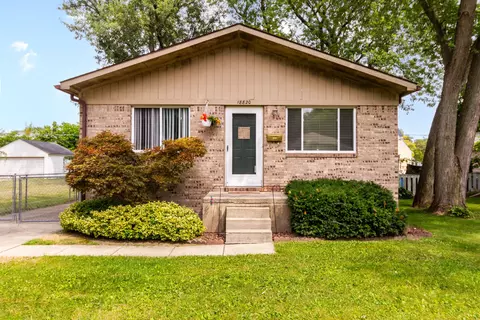 18820 Centralia, Redford, MI 48240