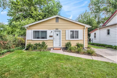 2420 Mcdowell St, Ferndale, MI 48220