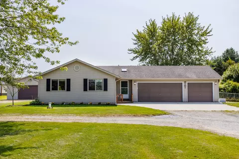 9101 Arnold Rd, Ira, MI 48023
