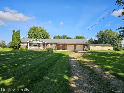 1224 Decker Rd, Lamotte, MI 48426