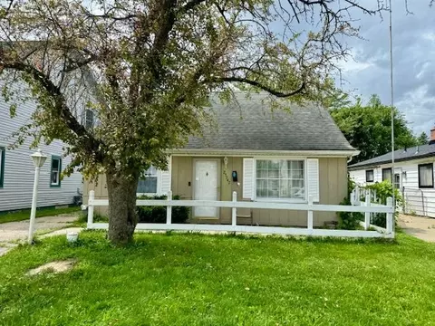 25747 Leach St, Roseville, MI 48066