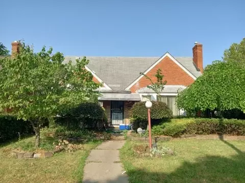 9411 Piedmont St, Detroit, MI 48228