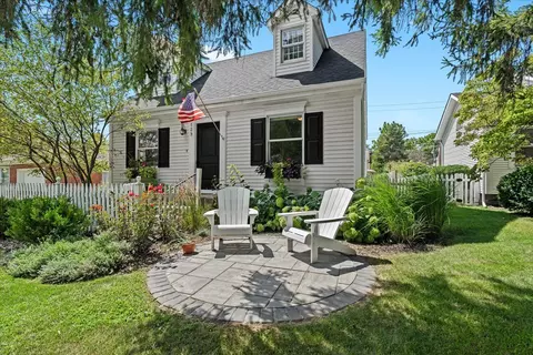 129 N Holbrook St, Plymouth, MI 48170