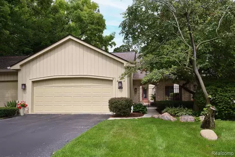 1145 Timberview Trl, Bloomfield Hills, MI 48304