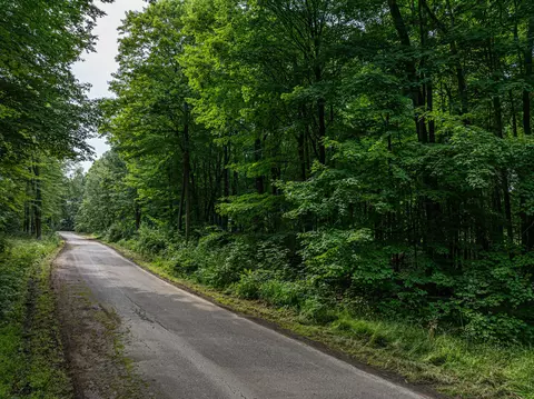 00 Bond Trl #LOT E, Village Of Clarkston, MI 48348