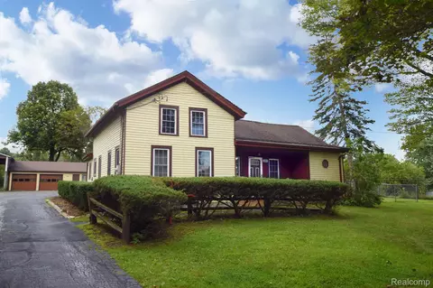 2041 W Reid Rd, Mundy, MI 48507