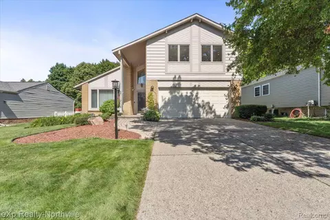 24344 Pinecrest St, Novi, MI 48375