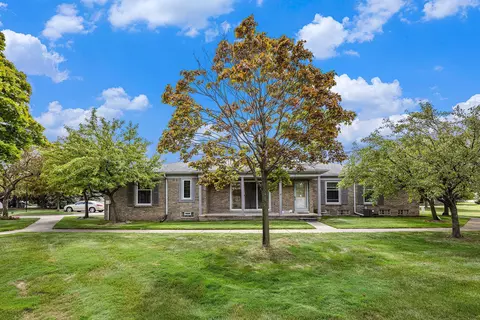 14645 Appleway, Shelby Township, MI 48315