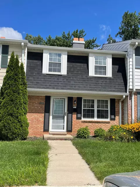 2950 Richards Crt Ct #4, Northville, MI 48167