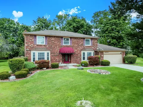 36830 Elia Court Crt Ct, Farmington Hills, MI 48335