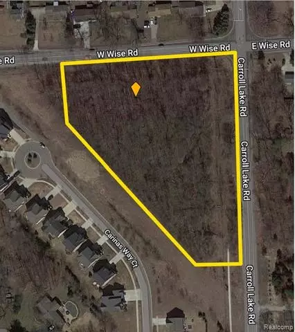 000 Wise Rd, Commerce, MI 48382 photo 8