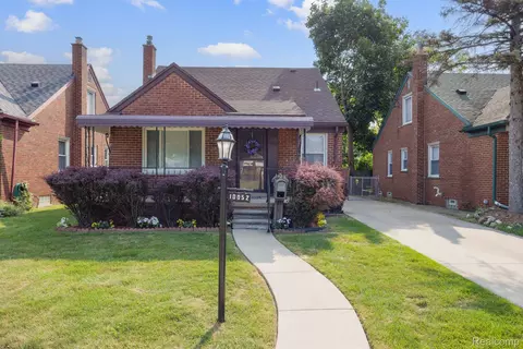 10052 Inkster Rd, Redford, MI 48239