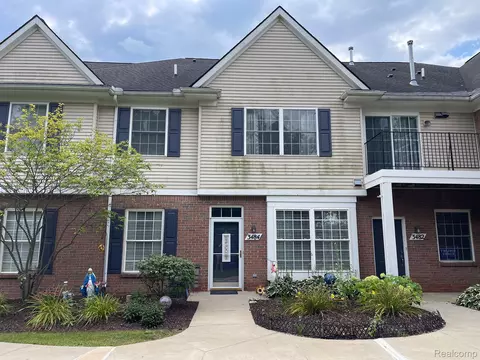 3484 Kneeland Cir, Howell, MI 48843