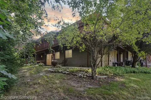 9464 Forestview Cir, Mundy, MI 48439
