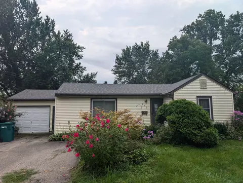 570 Helen St, Mount Morris, MI 48458