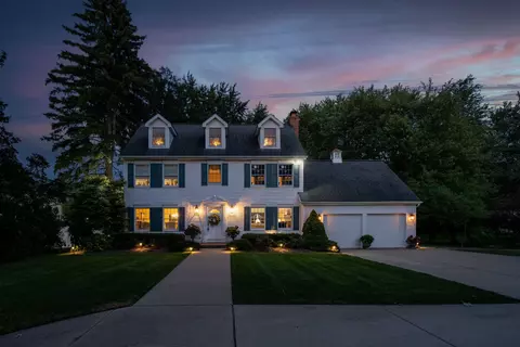 4654 John R Rd, Troy, MI 48085